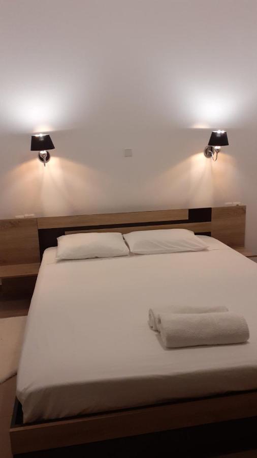 Chez Kiki Et Ioannis Apartment Engares ภายนอก รูปภาพ